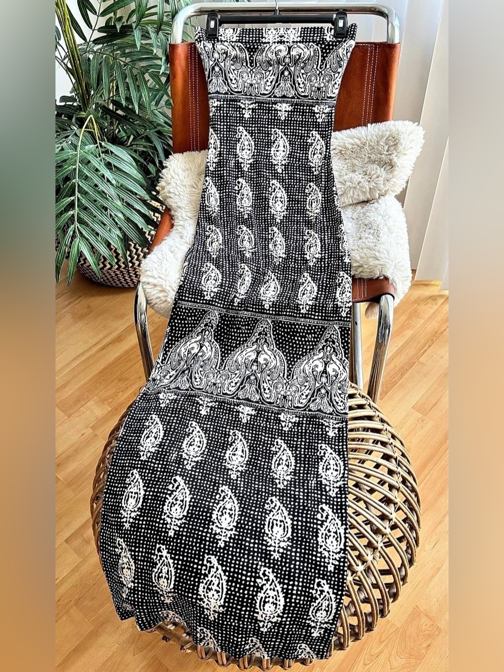 Hale Bob Paisley Maxi Skirt in Black & White Size XS Like New